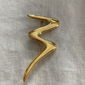 Vintage Trifari Brooch